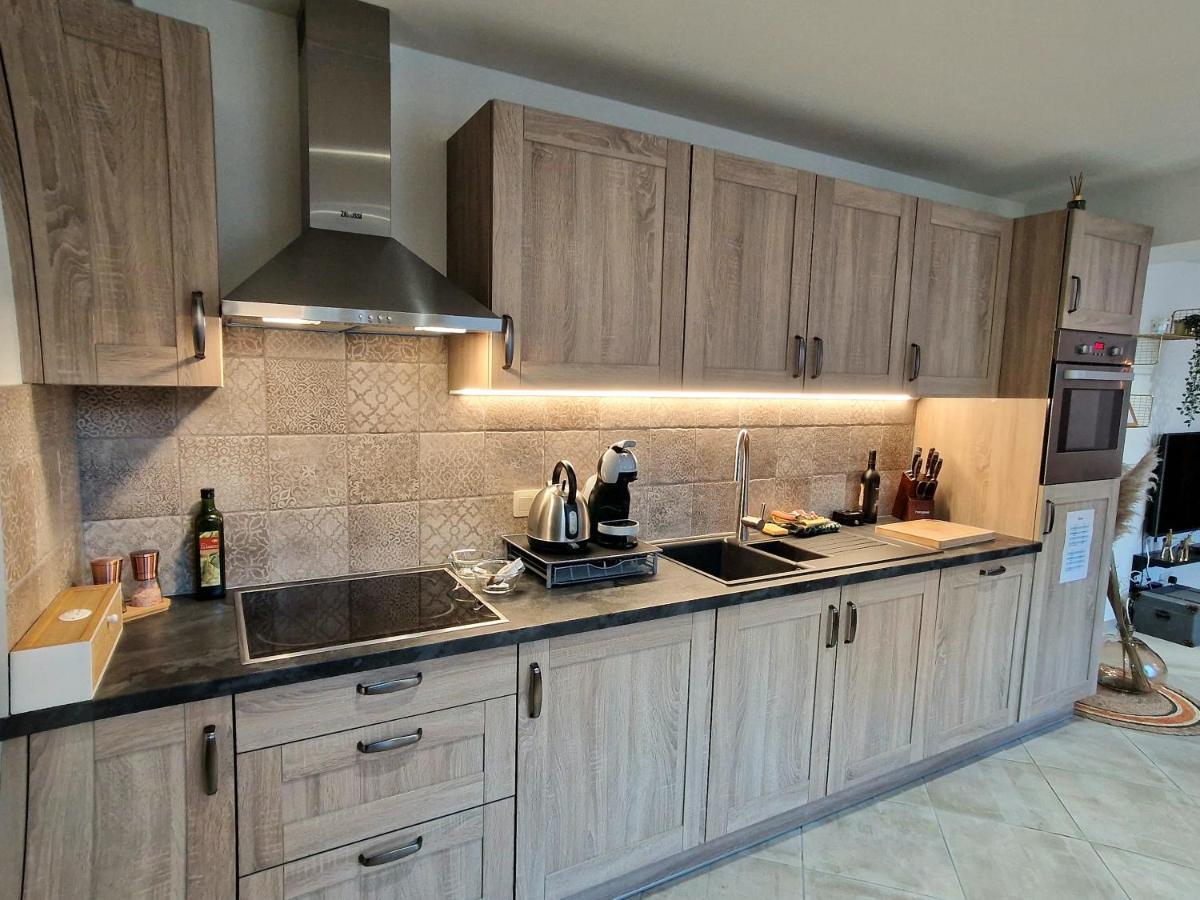 Le Twenty Bed and Breakfast Marche-en-Famenne Εξωτερικό φωτογραφία