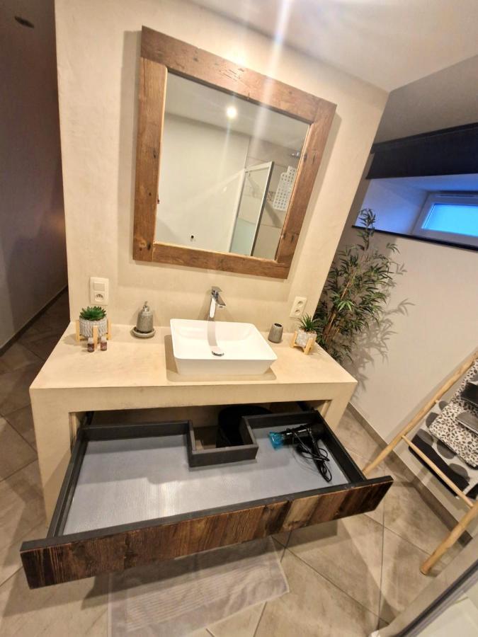 Le Twenty Bed and Breakfast Marche-en-Famenne Εξωτερικό φωτογραφία
